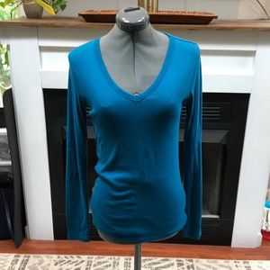 Gap favorite T long sleeve size S